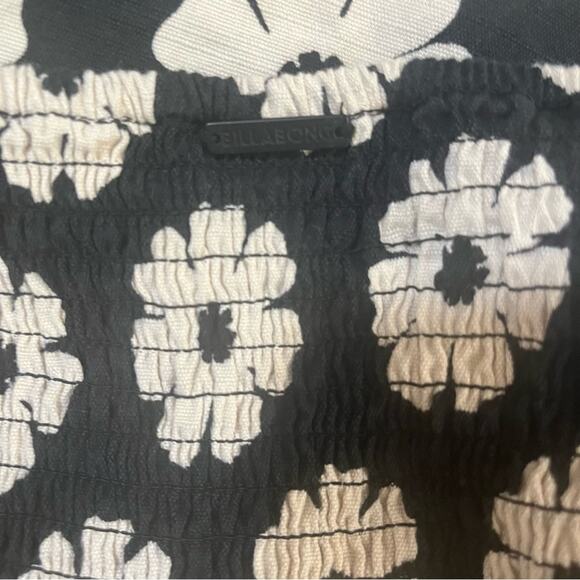 Billabong Hawaiian Dress Smocking Black Size Medium - Picture 4 of 4